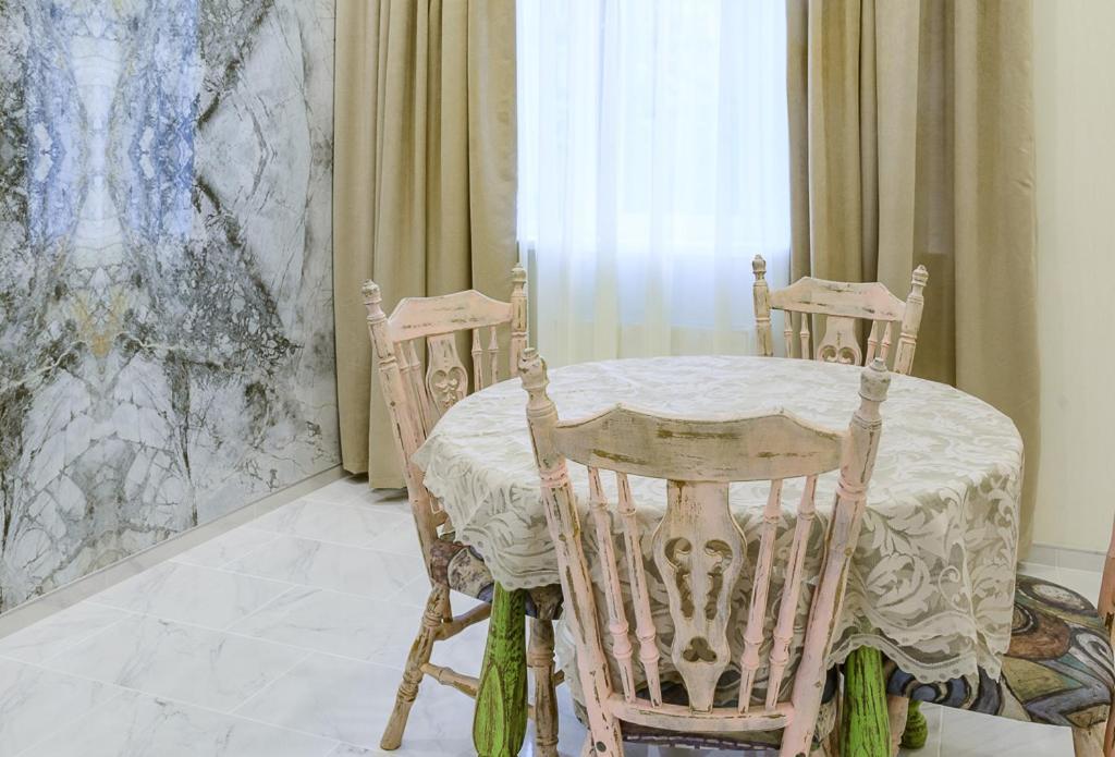 Sweet Home 6 Vip At Rustaveli Avenue ティビリシ エクステリア 写真