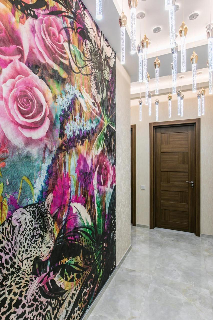 Sweet Home 6 Vip At Rustaveli Avenue ティビリシ エクステリア 写真